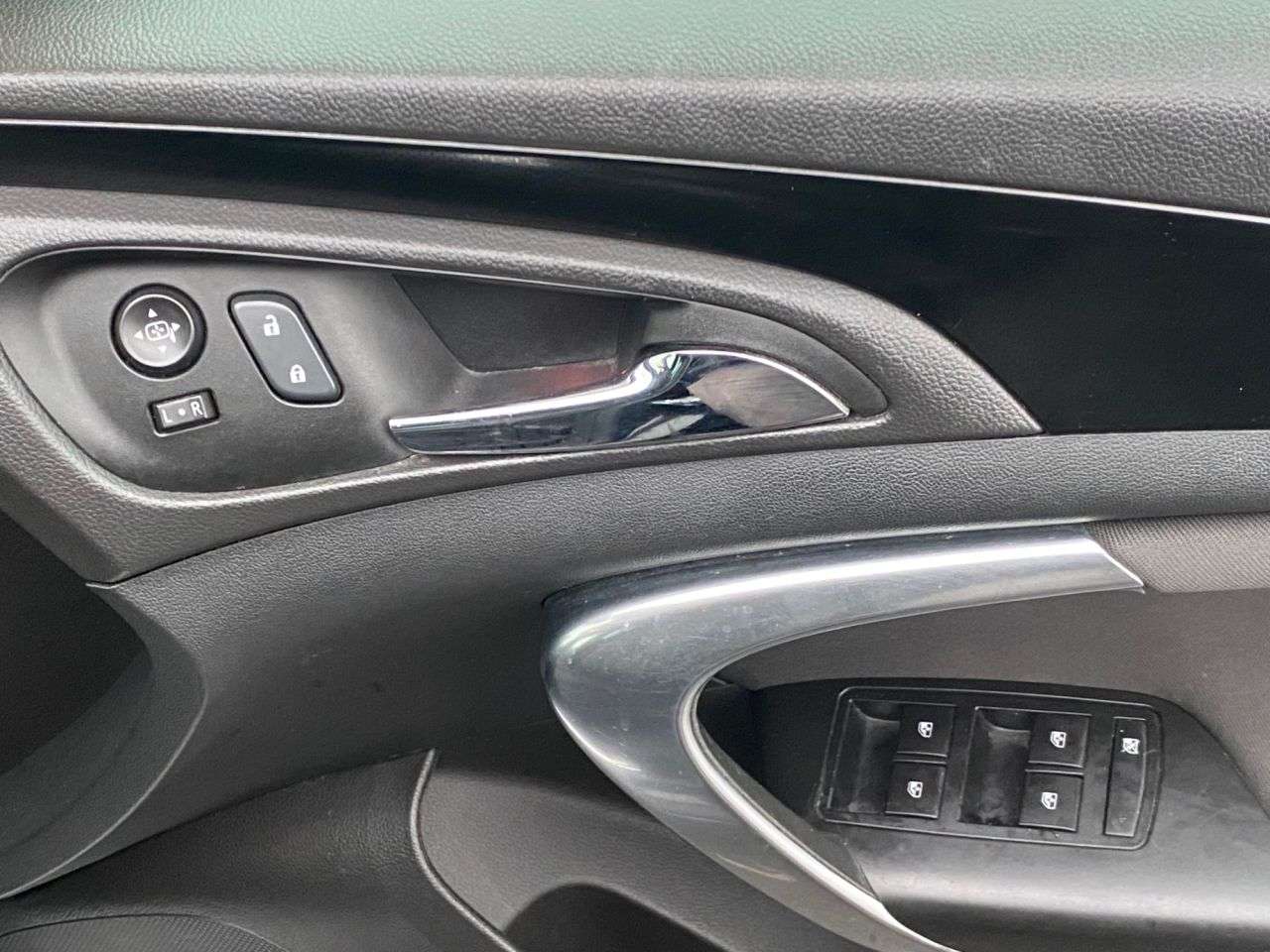 2016 VAUXHALL INSIGNIA 2016 VAUXHALL INSIGNIA