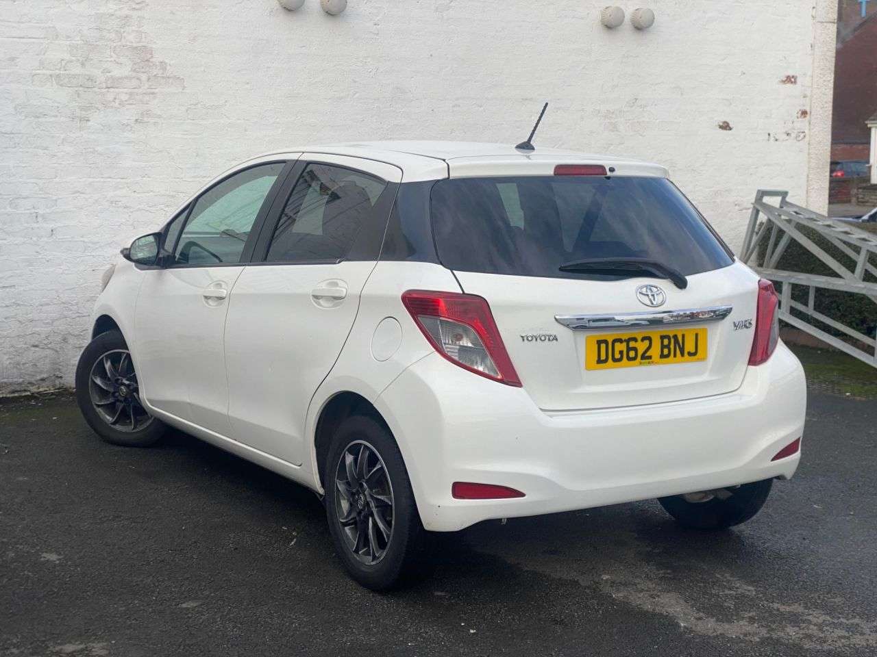 2012 TOYOTA YARIS 2012 TOYOTA YARIS