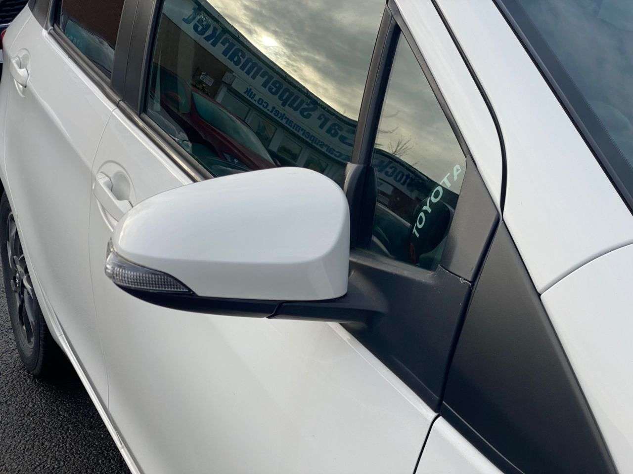 2012 TOYOTA YARIS 2012 TOYOTA YARIS