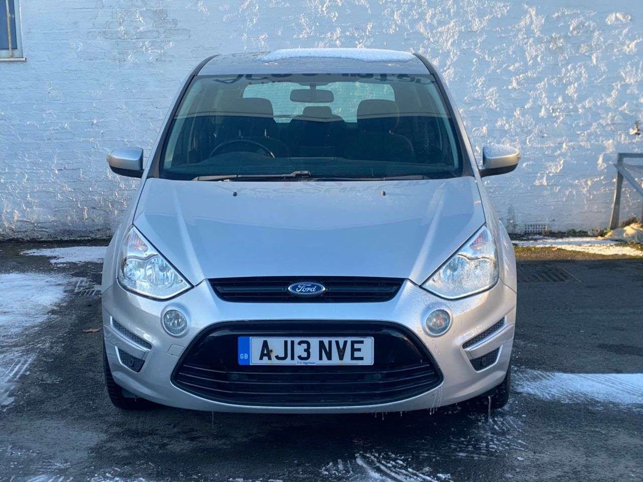 A 2013 FORD S-MAX 1.6 TDCi Zetec MPV 5dr Diesel Manual Euro 5 (s/s) (115 ps) MOT UNTIL DECEMB A 2013 FORD S-MAX 1.6 TDCi Zetec MPV 5dr Diesel Manual Euro 5 (s/s) (115 ps) MOT UNTIL DECEMB