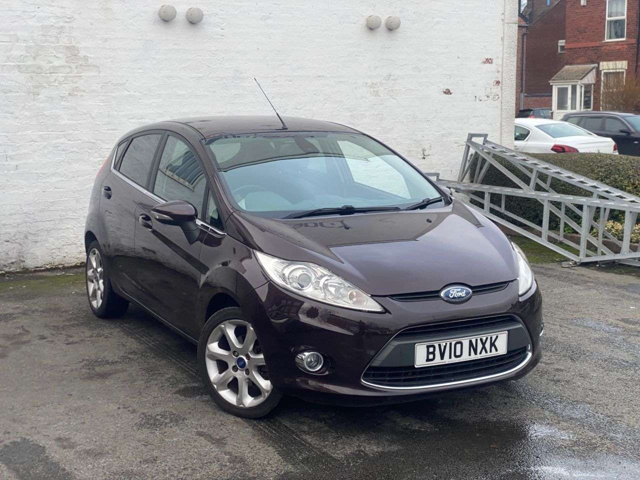 A 2010 FORD FIESTA 1.6 Titanium Hatchback 5dr Petrol Manual (139 g/km, 118 bhp) COMPREHENSIVE A 2010 FORD FIESTA 1.6 Titanium Hatchback 5dr Petrol Manual (139 g/km, 118 bhp) COMPREHENSIVE
