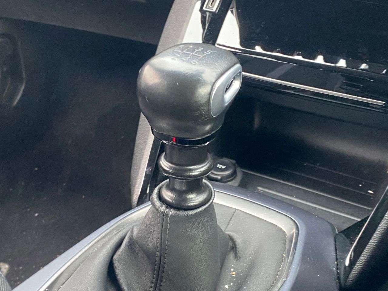 2020 PEUGEOT 2008 2020 PEUGEOT 2008