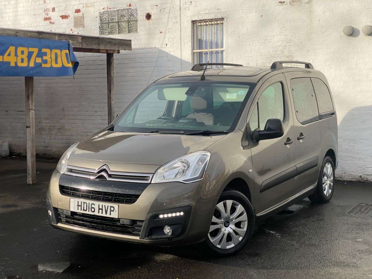 A 2016 CITROEN BERLINGO 1.6 BlueHDi XTR Multispace MPV 5dr Diesel Manual Euro 6 (s/s) (120 ps) FULL A 2016 CITROEN BERLINGO 1.6 BlueHDi XTR Multispace MPV 5dr Diesel Manual Euro 6 (s/s) (120 ps) FULL