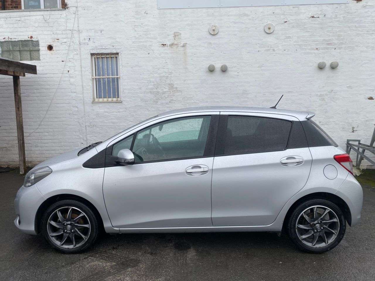 2012 TOYOTA YARIS 2012 TOYOTA YARIS