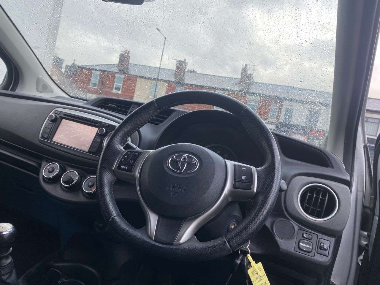 2012 TOYOTA YARIS 2012 TOYOTA YARIS