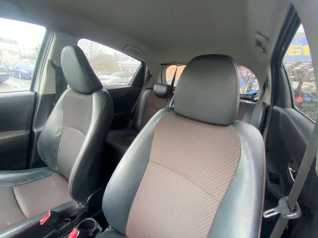 2012 TOYOTA YARIS 2012 TOYOTA YARIS