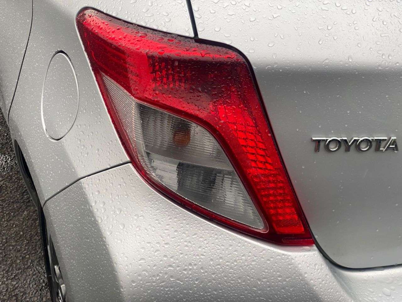 2012 TOYOTA YARIS 2012 TOYOTA YARIS