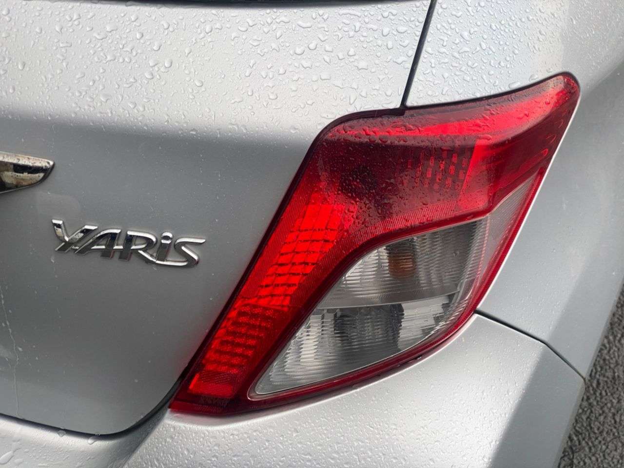 2012 TOYOTA YARIS 2012 TOYOTA YARIS