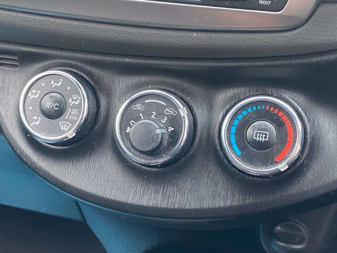 2012 TOYOTA YARIS 2012 TOYOTA YARIS