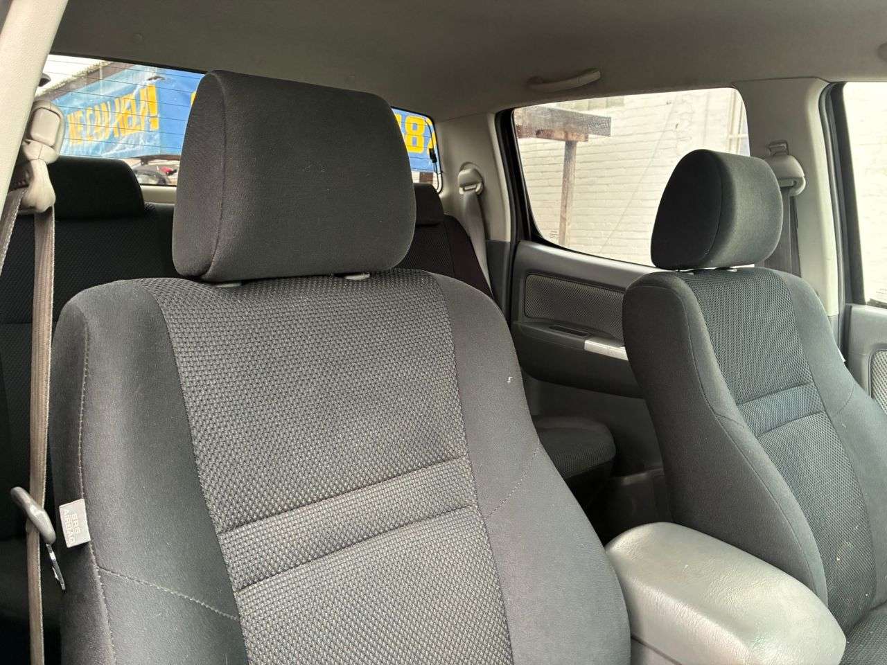 2012 TOYOTA HI-LUX 2012 TOYOTA HI-LUX