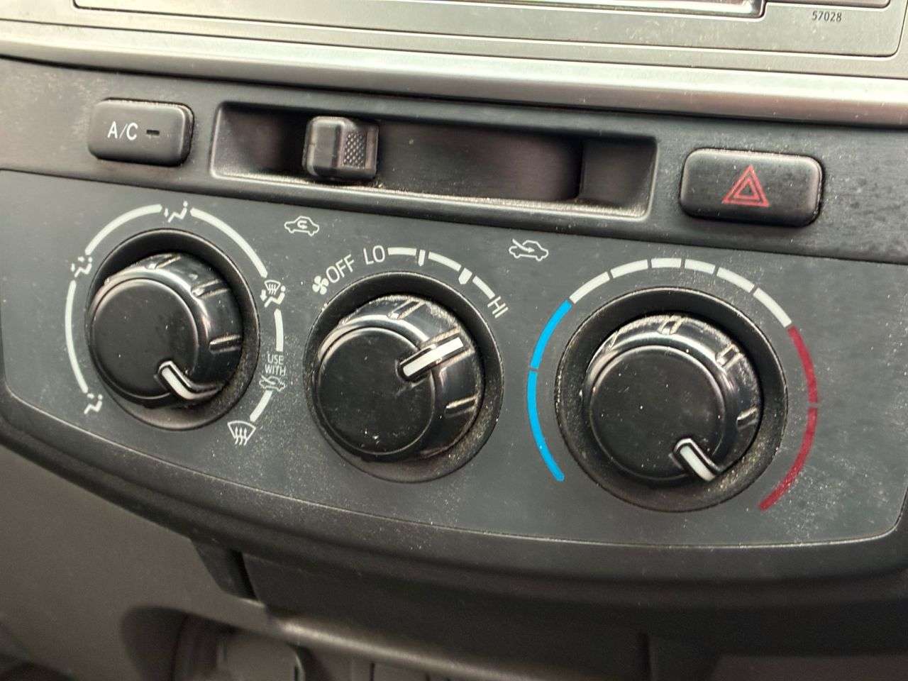 2012 TOYOTA HI-LUX 2012 TOYOTA HI-LUX