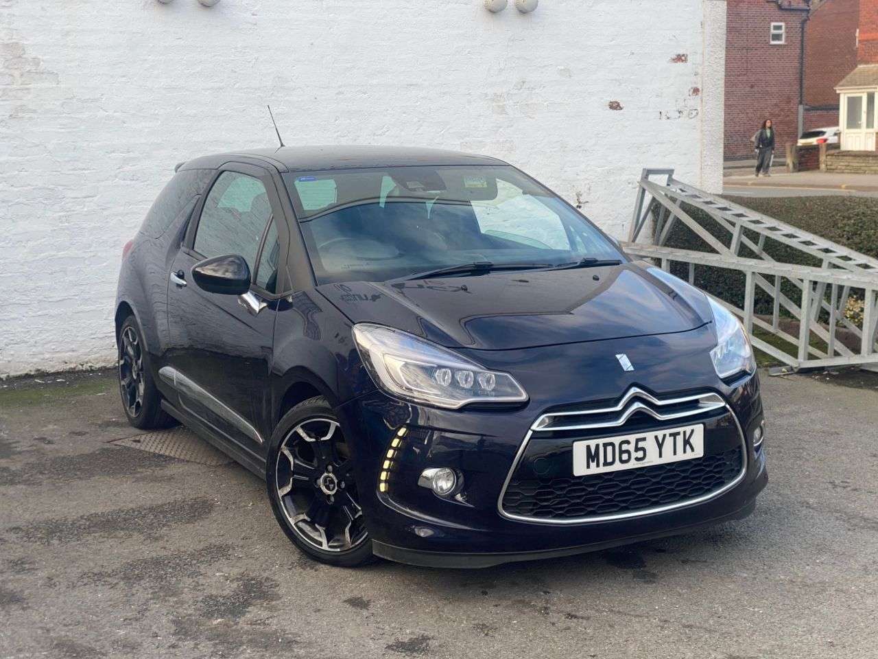 A 2015 DS AUTOMOBILES DS 3 1.6 THP DSport Hatchback 3dr Petrol Manual Euro 6 (s/s) (165 bhp) * FULL SE A 2015 DS AUTOMOBILES DS 3 1.6 THP DSport Hatchback 3dr Petrol Manual Euro 6 (s/s) (165 bhp) * FULL SE