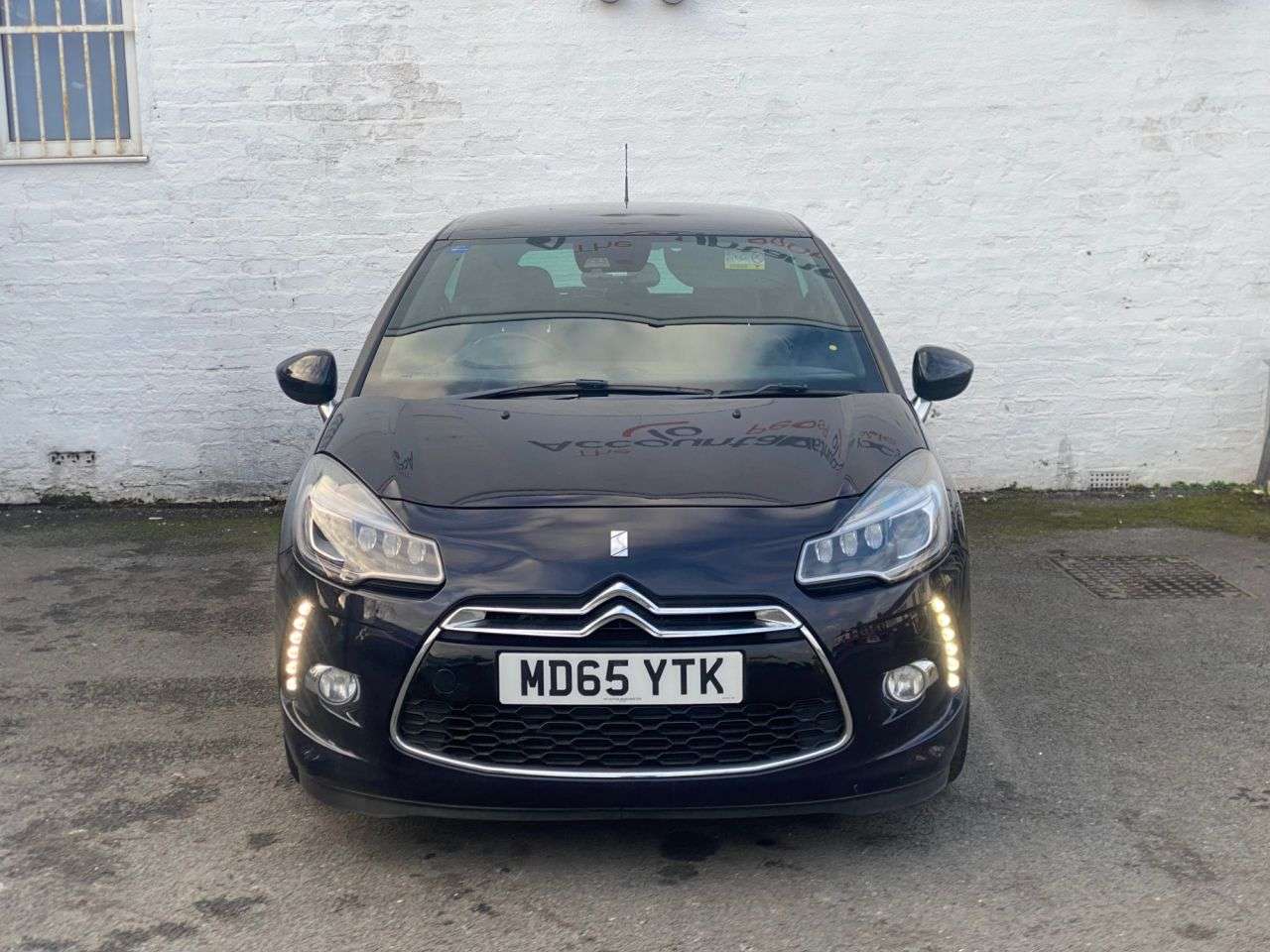 A 2015 DS AUTOMOBILES DS 3 1.6 THP DSport Hatchback 3dr Petrol Manual Euro 6 (s/s) (165 bhp) * FULL SE A 2015 DS AUTOMOBILES DS 3 1.6 THP DSport Hatchback 3dr Petrol Manual Euro 6 (s/s) (165 bhp) * FULL SE