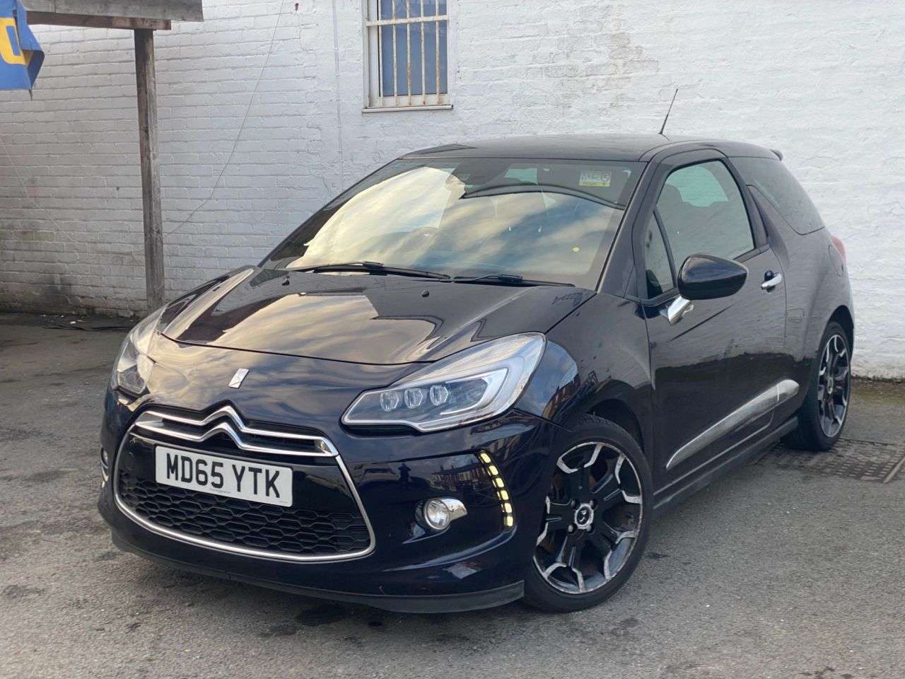 2015 DS AUTOMOBILES DS 3 2015 DS AUTOMOBILES DS 3