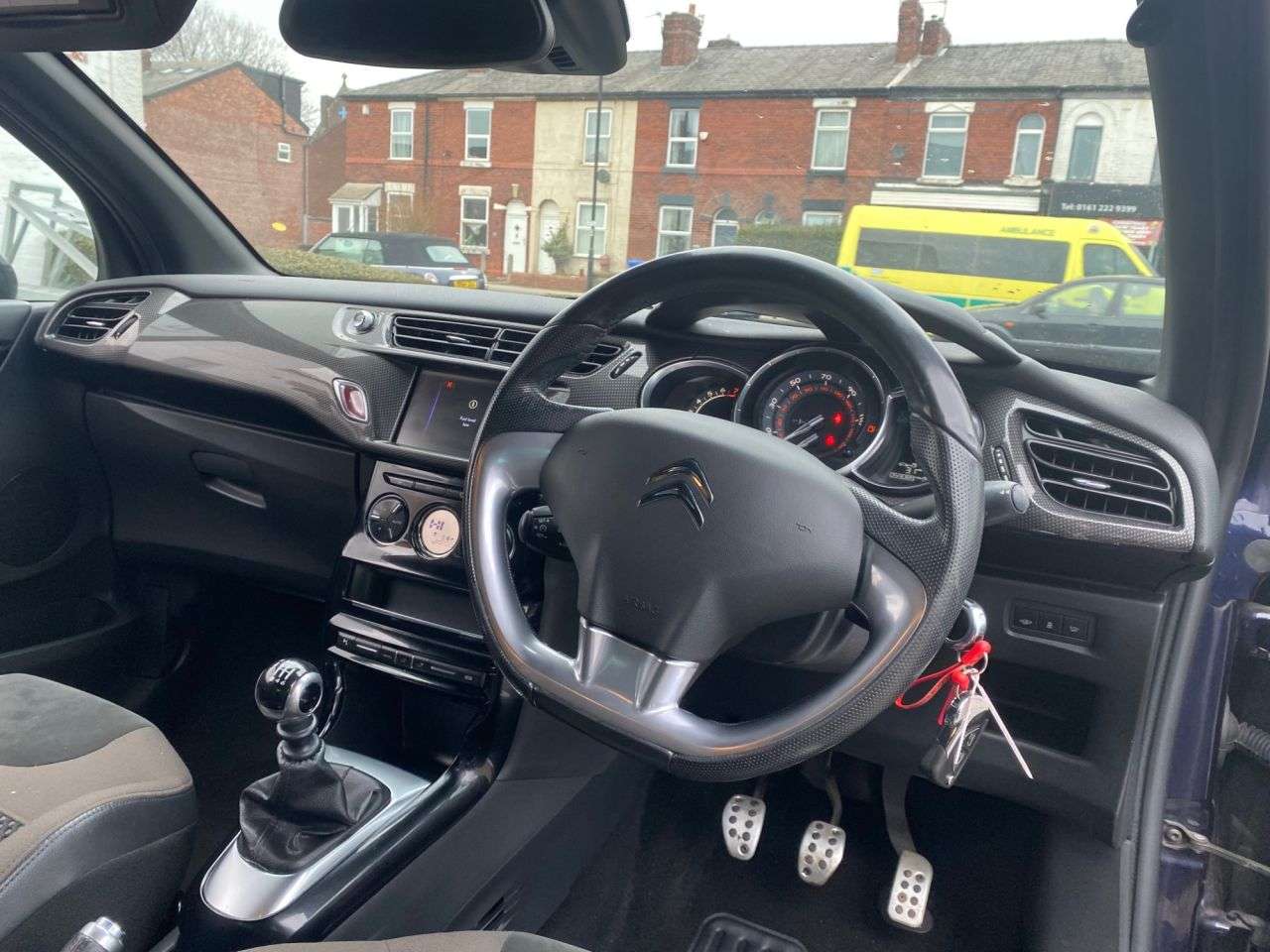 2015 DS AUTOMOBILES DS 3 2015 DS AUTOMOBILES DS 3