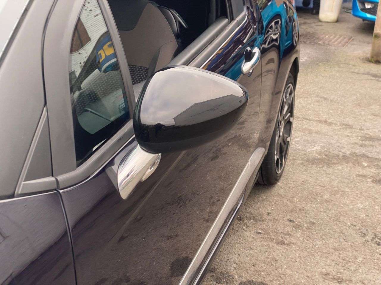 2015 DS AUTOMOBILES DS 3 2015 DS AUTOMOBILES DS 3