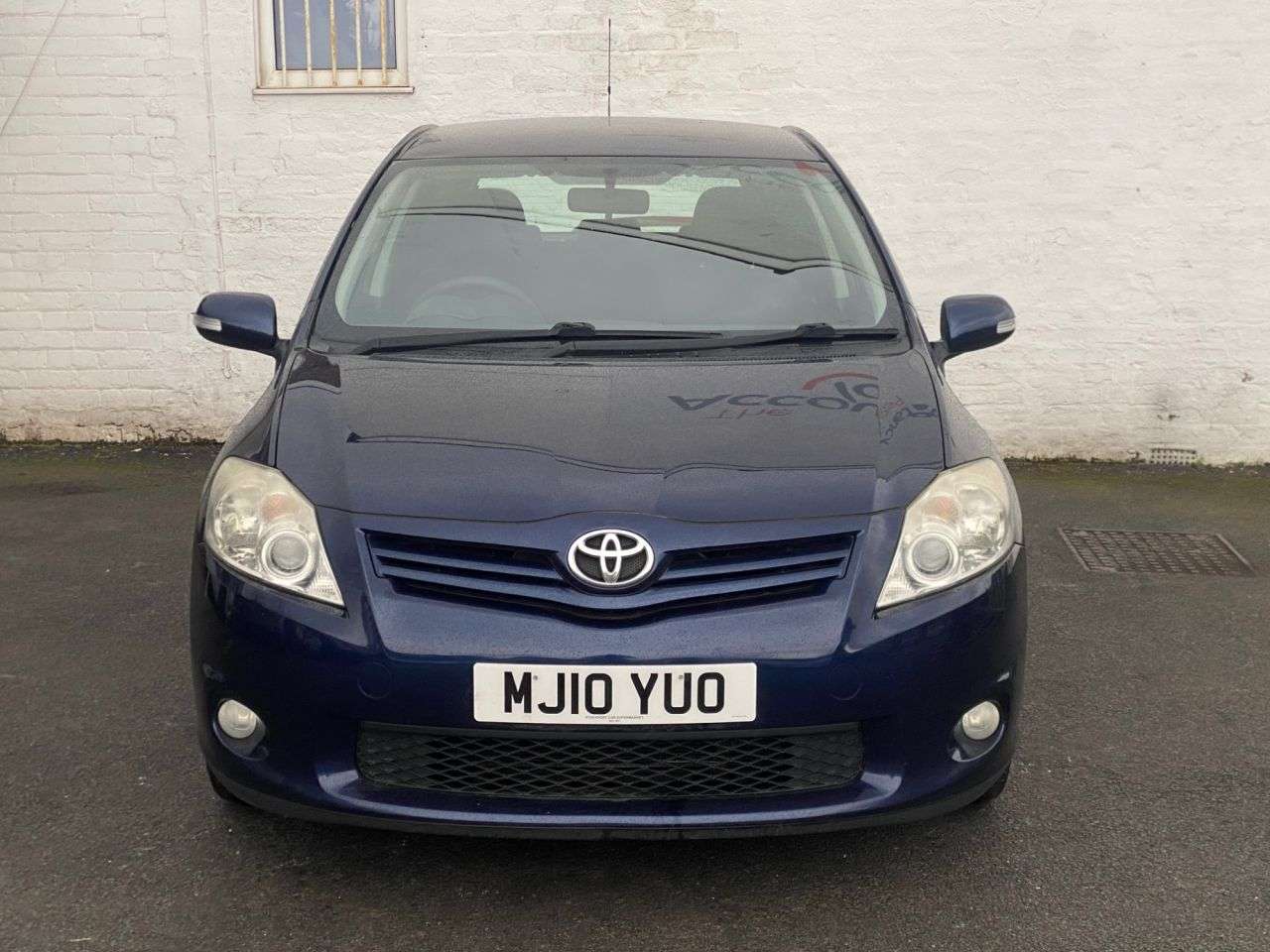 A 2010 TOYOTA AURIS 1.6 V-Matic TR Hatchback 5dr Petrol Manual (153 g/km, 124 bhp) SERVICE HIST A 2010 TOYOTA AURIS 1.6 V-Matic TR Hatchback 5dr Petrol Manual (153 g/km, 124 bhp) SERVICE HIST