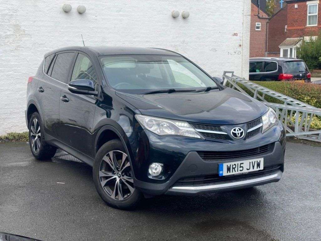 A 2015 TOYOTA RAV4 2.0 D-4D Icon SUV 5dr Diesel Manual 4WD Euro 5 (s/s) (124 ps) A 2015 TOYOTA RAV4 2.0 D-4D Icon SUV 5dr Diesel Manual 4WD Euro 5 (s/s) (124 ps)