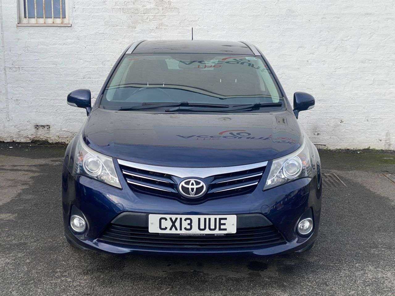 A 2013 TOYOTA AVENSIS 2.0 D-4D Select Tourer 5dr Diesel Manual Euro 5 (126 ps) FULL MAIN DEALER S A 2013 TOYOTA AVENSIS 2.0 D-4D Select Tourer 5dr Diesel Manual Euro 5 (126 ps) FULL MAIN DEALER S