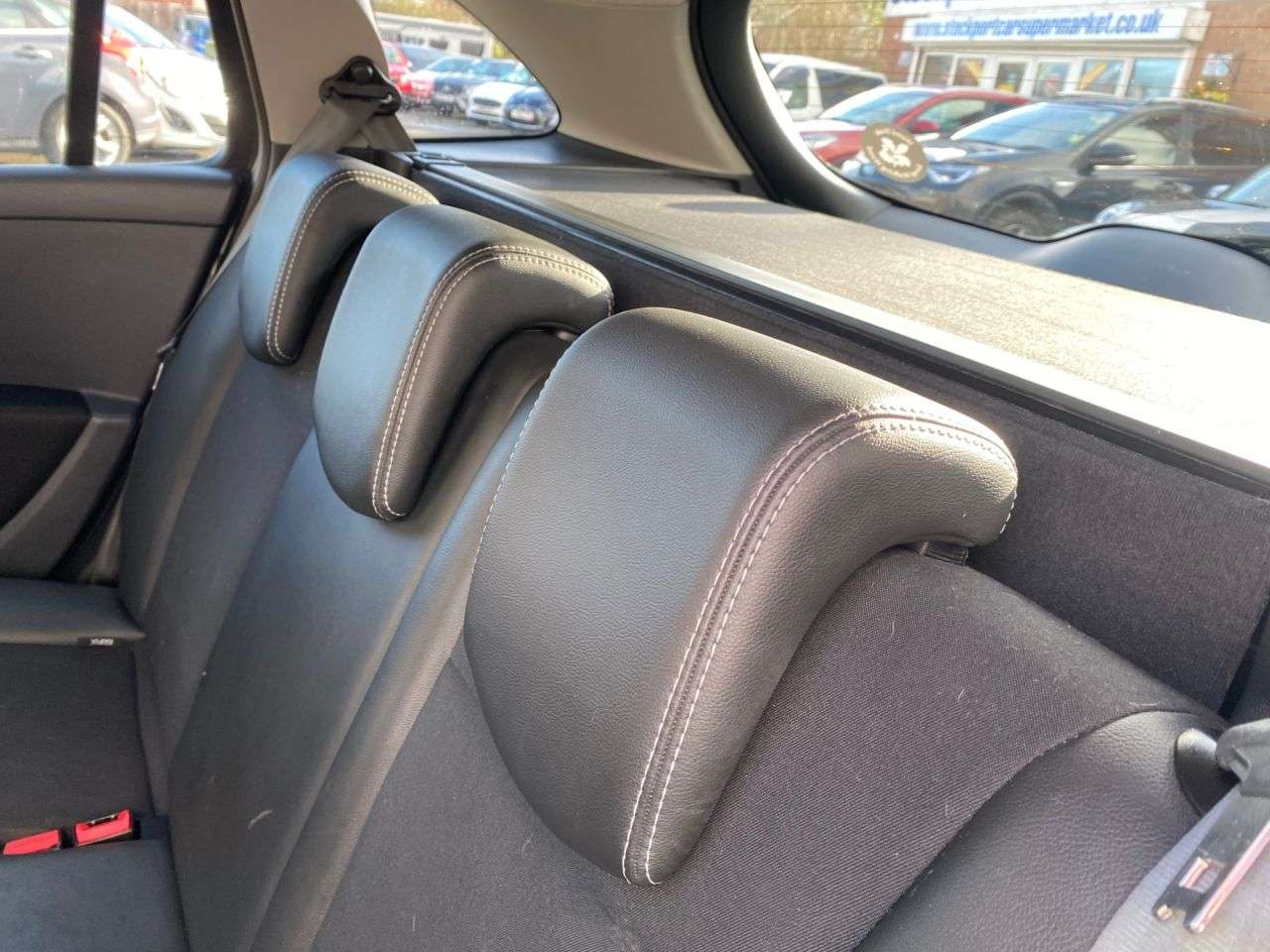 2012 RENAULT CLIO 2012 RENAULT CLIO