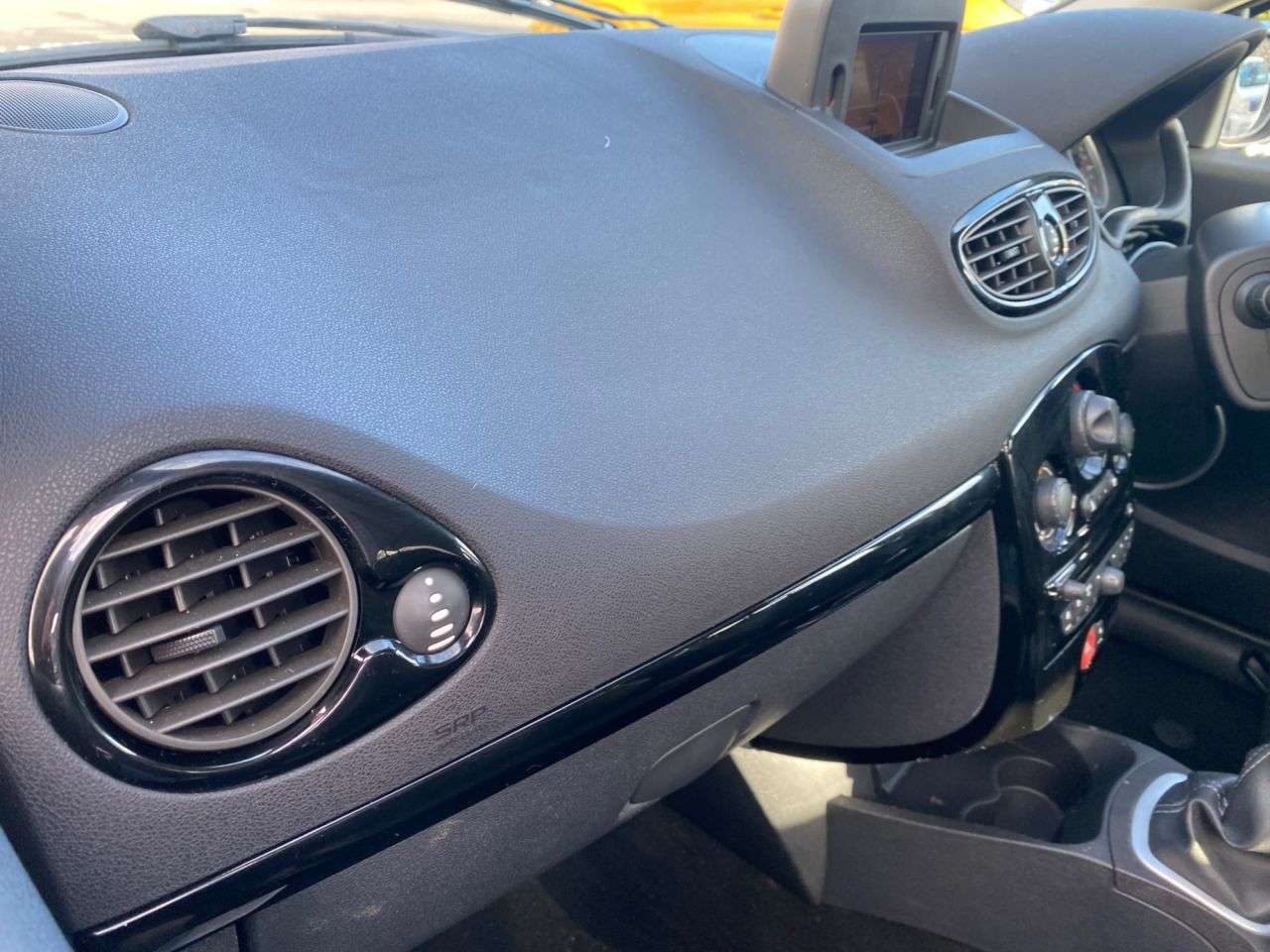 2012 RENAULT CLIO 2012 RENAULT CLIO