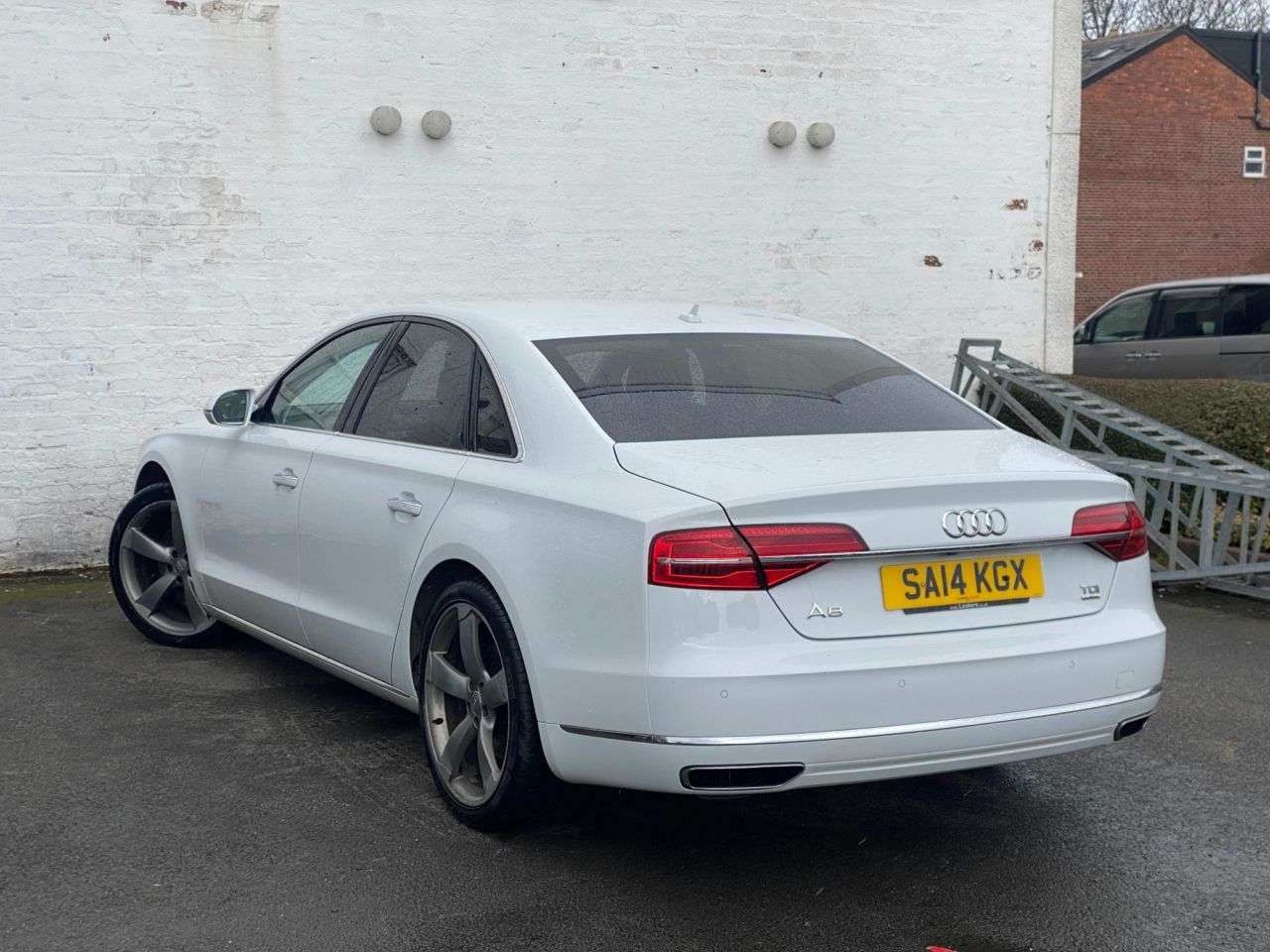 2014 AUDI A8 2014 AUDI A8