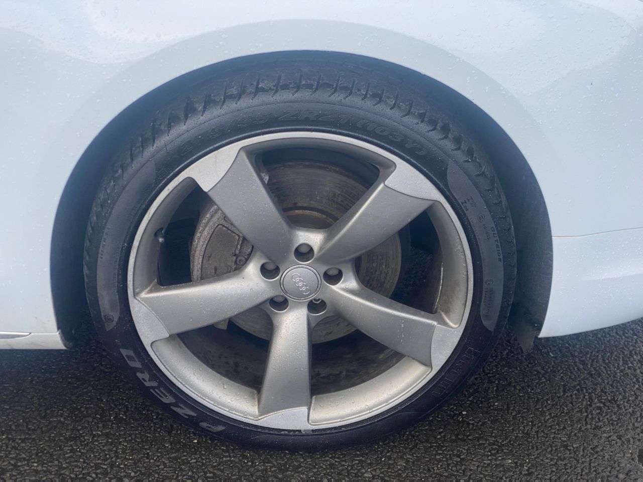 2014 AUDI A8 2014 AUDI A8