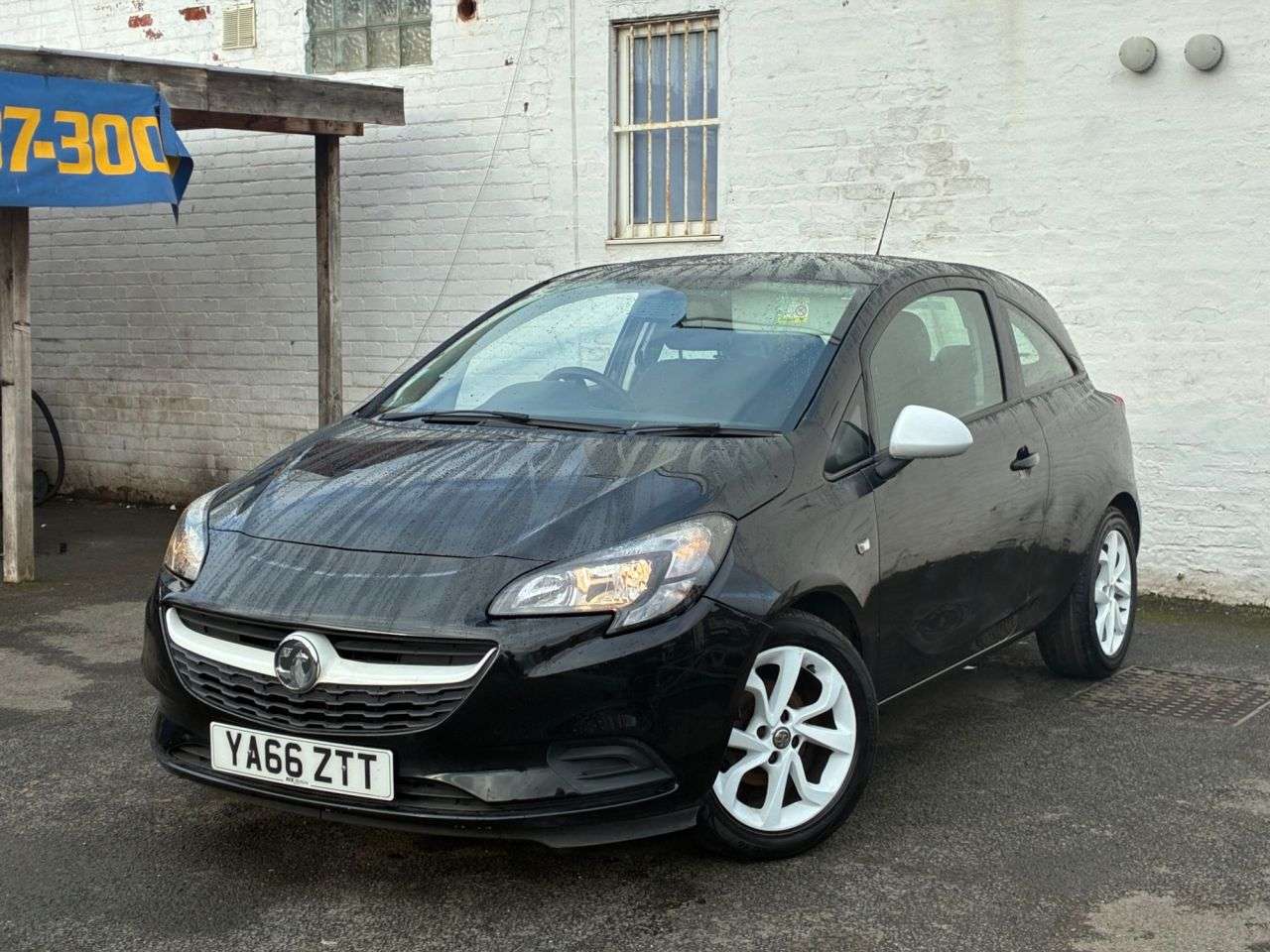 A 2016 VAUXHALL CORSA 1.4i ecoFLEX Sting Hatchback 3dr Petrol Manual Euro 6 (75 ps) MOT'D UN A 2016 VAUXHALL CORSA 1.4i ecoFLEX Sting Hatchback 3dr Petrol Manual Euro 6 (75 ps) MOT'D UN