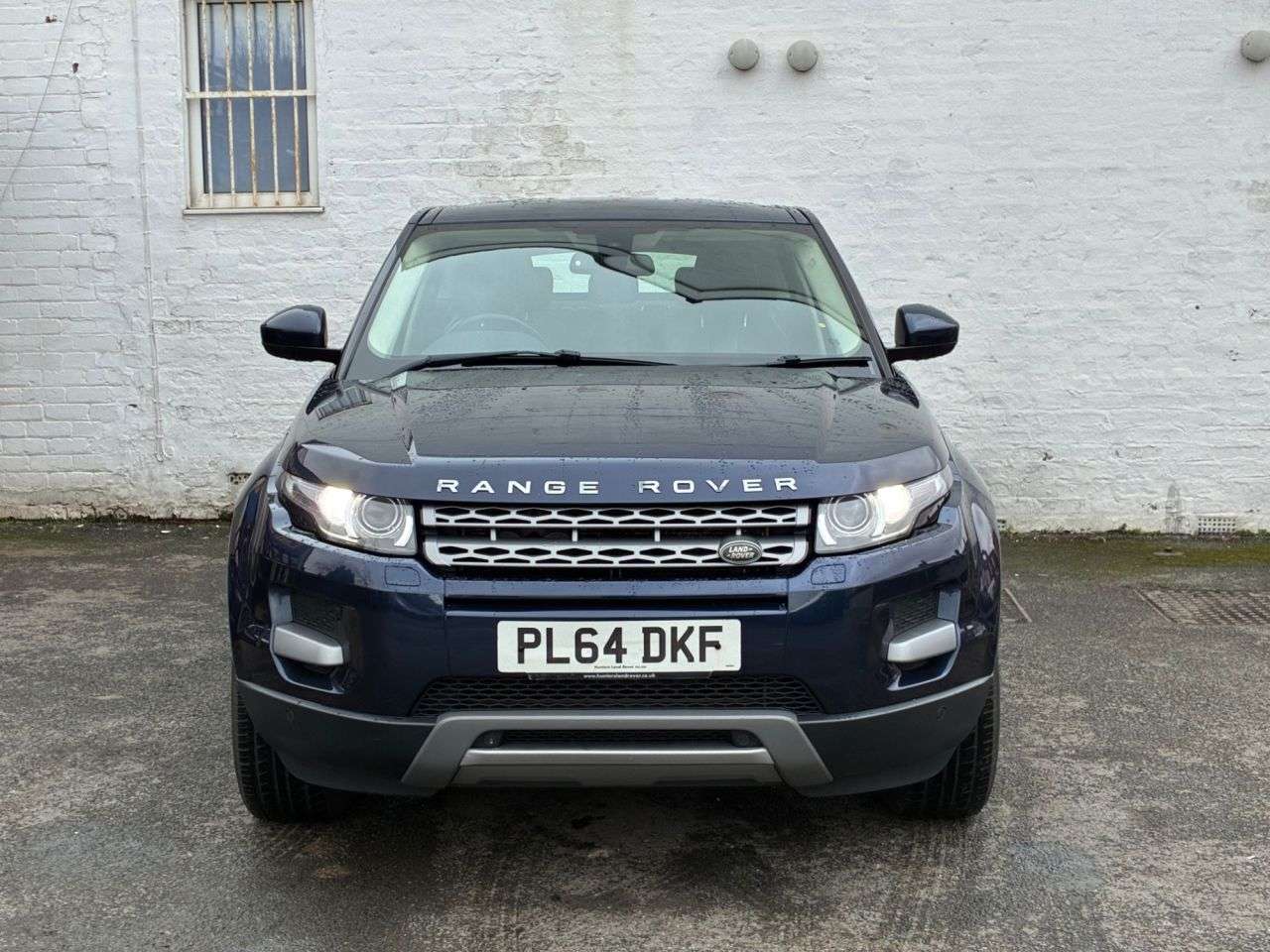 A 2014 LAND ROVER RANGE ROVER EVOQUE 2.2 SD4 Pure Tech SUV 5dr Diesel Manual 4WD Euro 5 (s/s) (190 ps) TIMING BE A 2014 LAND ROVER RANGE ROVER EVOQUE 2.2 SD4 Pure Tech SUV 5dr Diesel Manual 4WD Euro 5 (s/s) (190 ps) TIMING BE