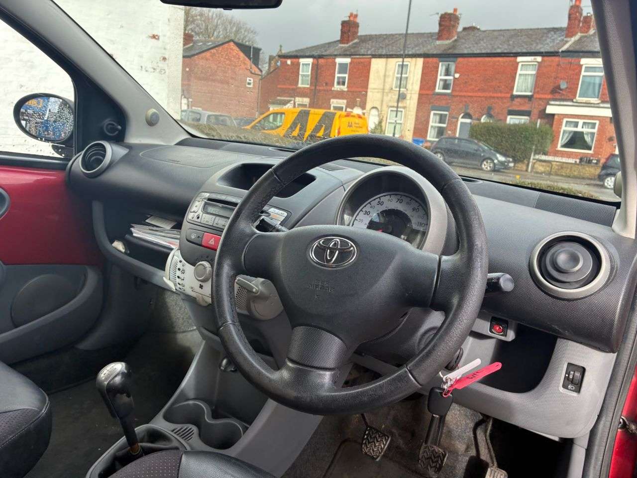 2011 TOYOTA AYGO 2011 TOYOTA AYGO