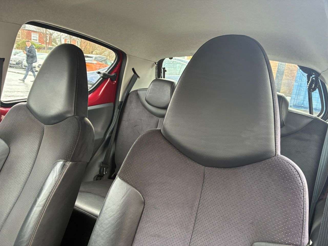 2011 TOYOTA AYGO 2011 TOYOTA AYGO