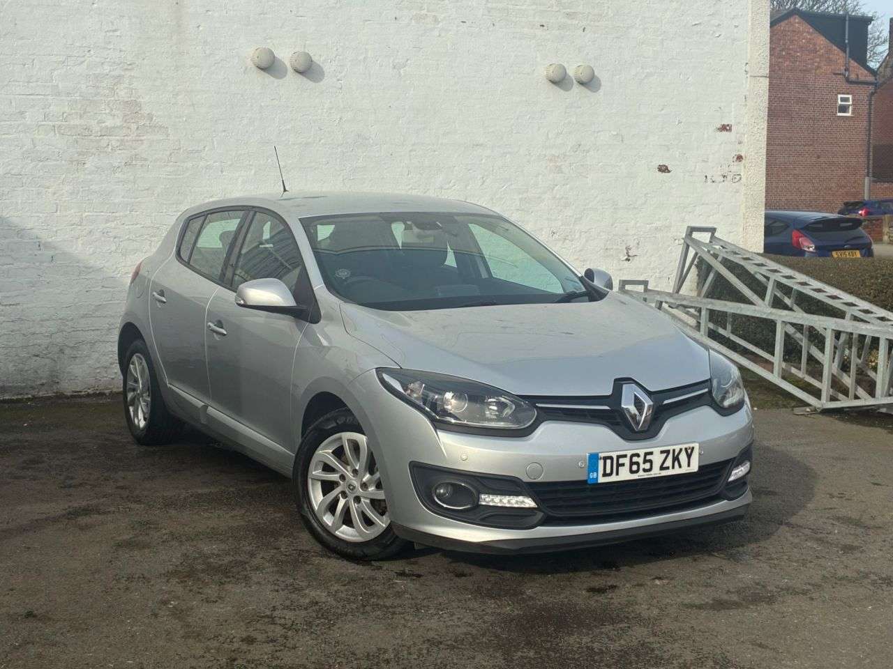 A 2015 RENAULT MEGANE 1.5 dCi Dynamique Nav Hatchback 5dr Diesel Manual Euro 6 (s/s) (110 ps) TIM A 2015 RENAULT MEGANE 1.5 dCi Dynamique Nav Hatchback 5dr Diesel Manual Euro 6 (s/s) (110 ps) TIM