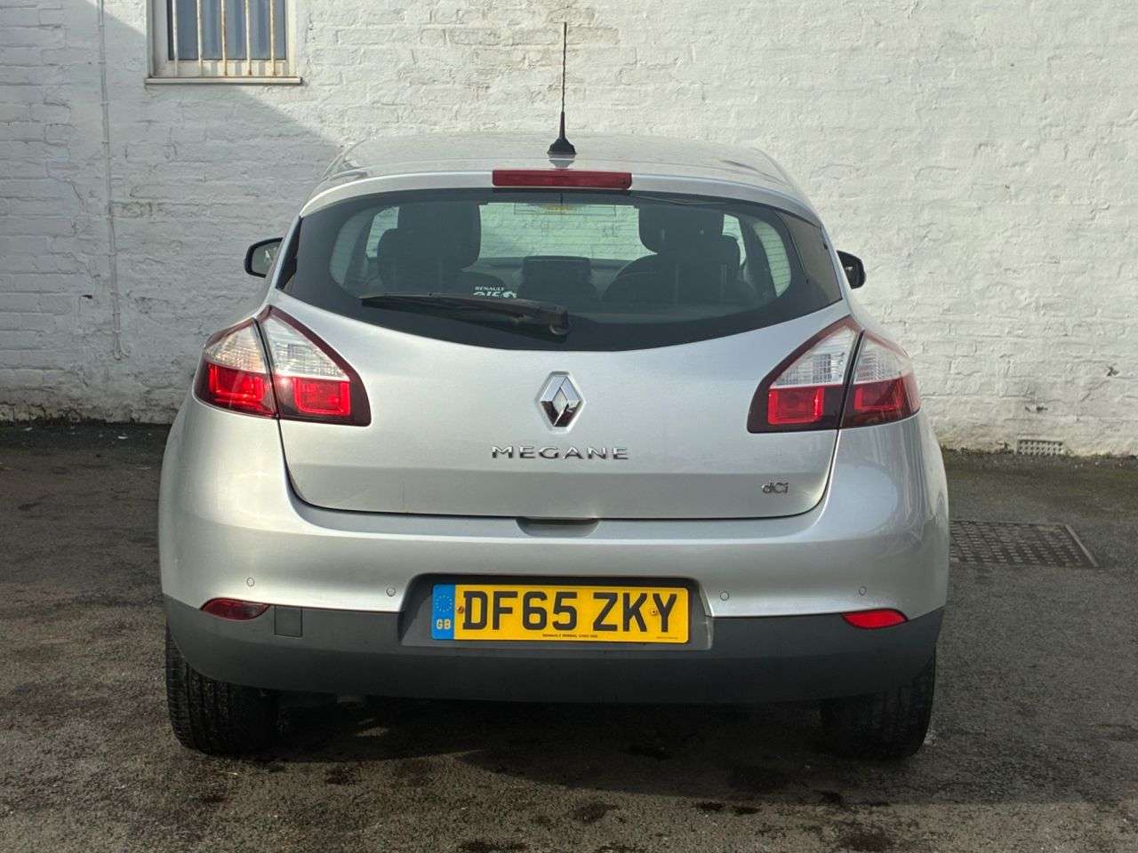 2015 RENAULT MEGANE 2015 RENAULT MEGANE