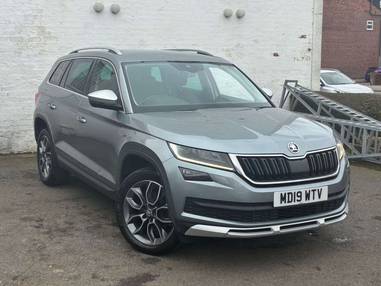 A 2019 SKODA KODIAQ 2.0 TDI Scout SUV 5dr Diesel DSG 4WD Euro 6 (s/s) (7 Seat) (150 ps) MOT A 2019 SKODA KODIAQ 2.0 TDI Scout SUV 5dr Diesel DSG 4WD Euro 6 (s/s) (7 Seat) (150 ps) MOT