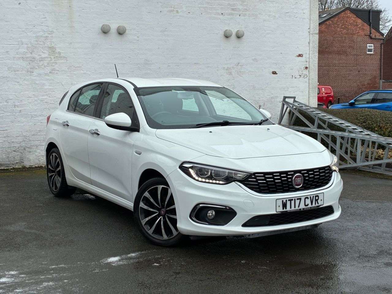 A 2017 FIAT TIPO 1.4 MPI Lounge Hatchback 5dr Petrol Manual Euro 6 (95 ps) SATALITE NAVIGATI A 2017 FIAT TIPO 1.4 MPI Lounge Hatchback 5dr Petrol Manual Euro 6 (95 ps) SATALITE NAVIGATI