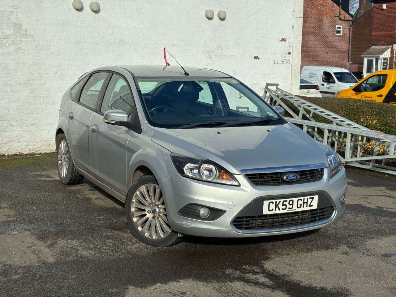 A 2009 FORD FOCUS 1.6 Titanium Hatchback 5dr Petrol Manual (159 g/km, 99 bhp) WELL MAINTAINED A 2009 FORD FOCUS 1.6 Titanium Hatchback 5dr Petrol Manual (159 g/km, 99 bhp) WELL MAINTAINED