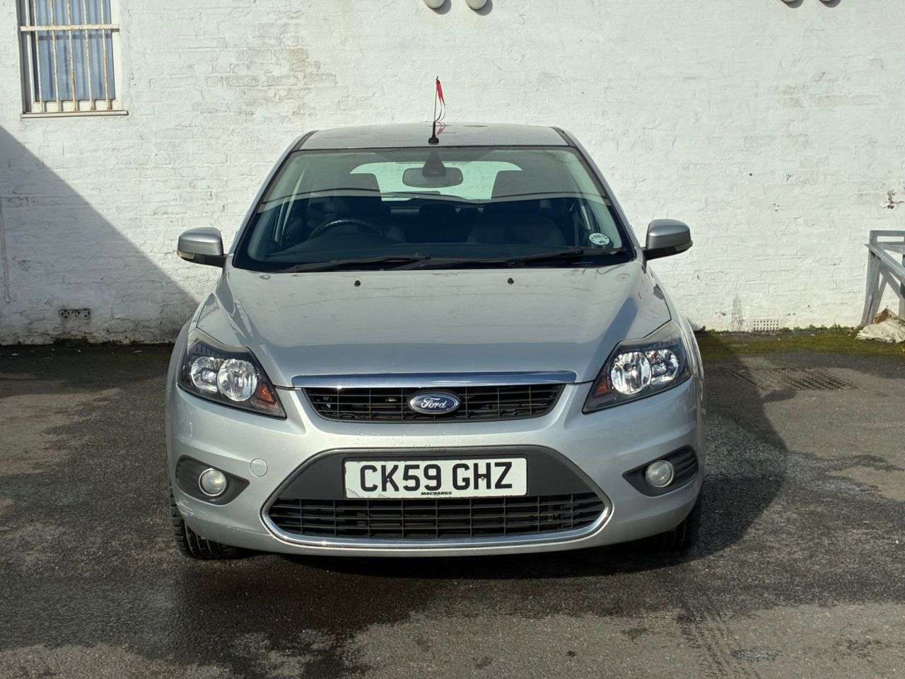 A 2009 FORD FOCUS 1.6 Titanium Hatchback 5dr Petrol Manual (159 g/km, 99 bhp) WELL MAINTAINED A 2009 FORD FOCUS 1.6 Titanium Hatchback 5dr Petrol Manual (159 g/km, 99 bhp) WELL MAINTAINED