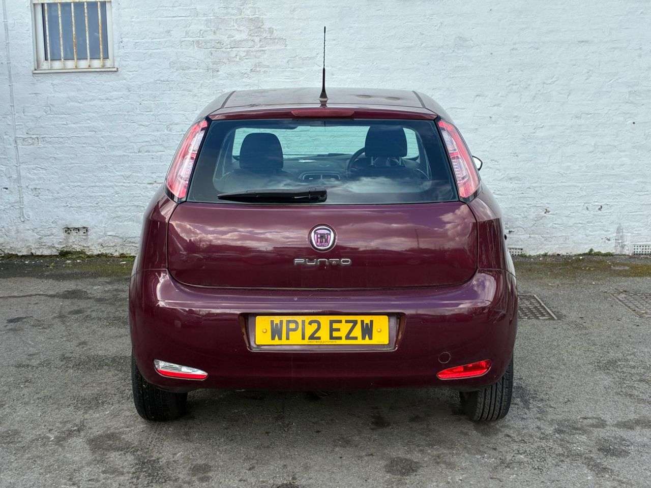 2012 FIAT PUNTO 2012 FIAT PUNTO