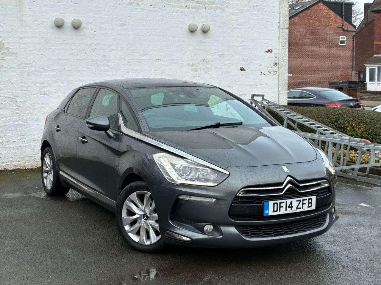 A 2014 CITROEN DS5 1.6 BlueHDi DStyle Hatchback 5dr Diesel Manual Euro 6 (s/s) (120 ps) CAM BE A 2014 CITROEN DS5 1.6 BlueHDi DStyle Hatchback 5dr Diesel Manual Euro 6 (s/s) (120 ps) CAM BE