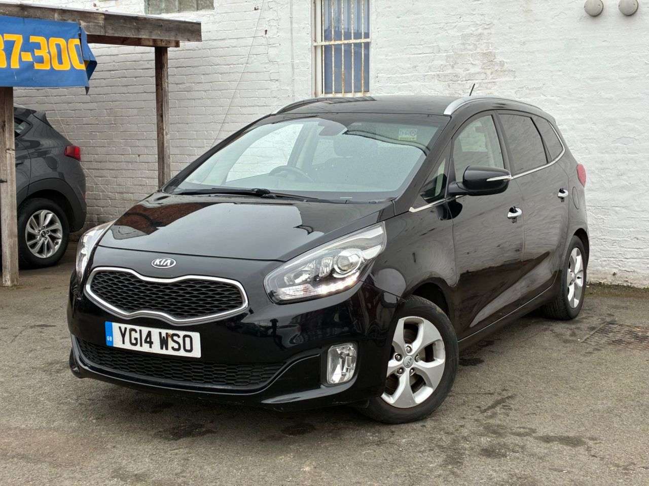 A 2014 KIA CARENS 1.6 GDi EcoDynamics 2 MPV 5dr Petrol Manual Euro 5 (s/s) (133 bhp) 7 SEATER A 2014 KIA CARENS 1.6 GDi EcoDynamics 2 MPV 5dr Petrol Manual Euro 5 (s/s) (133 bhp) 7 SEATER