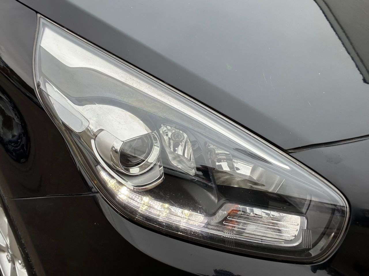 2014 KIA CARENS 2014 KIA CARENS