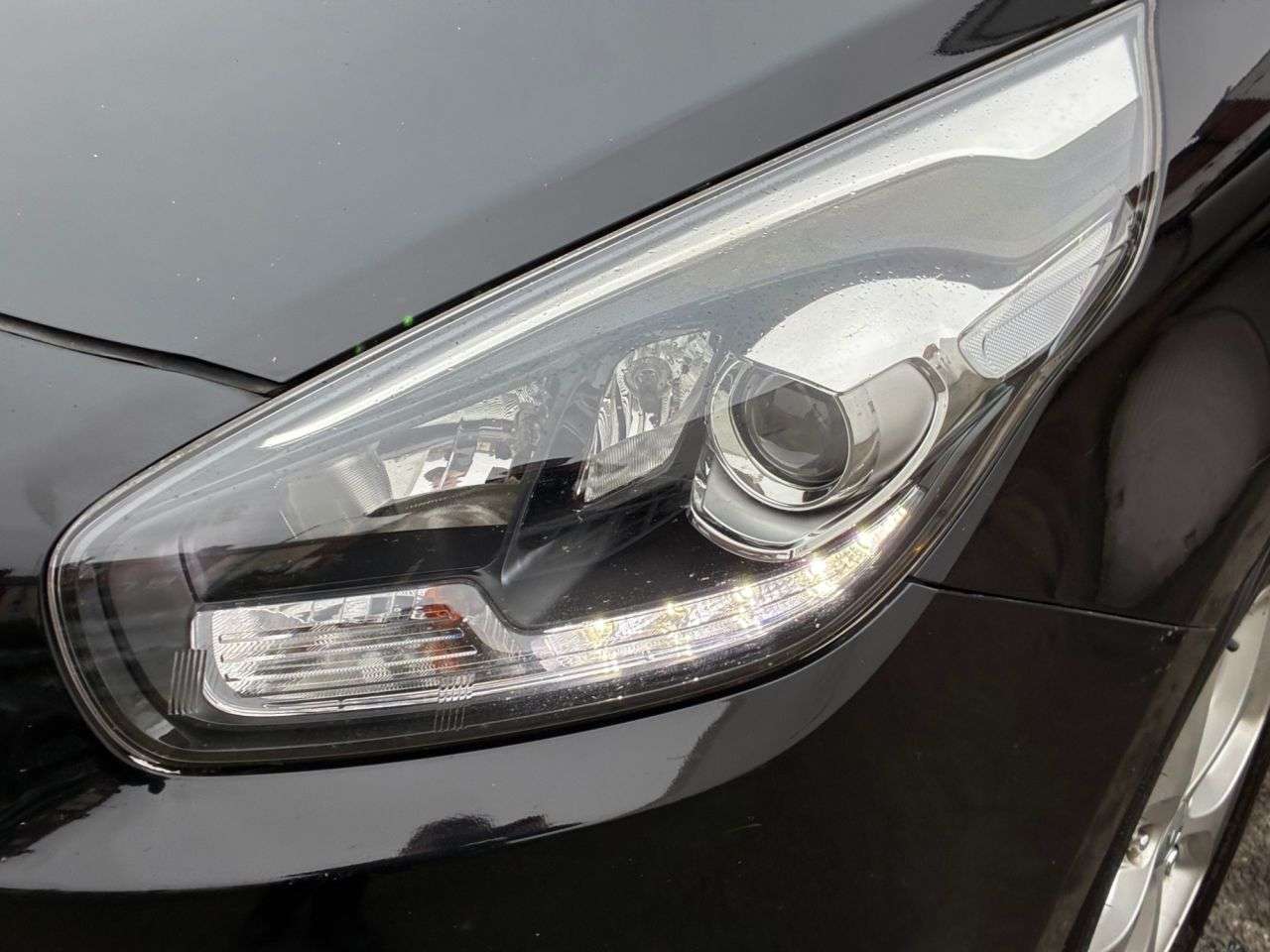 2014 KIA CARENS 2014 KIA CARENS