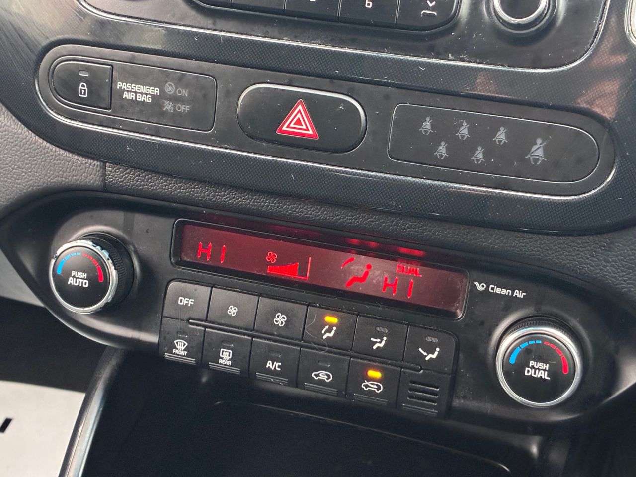 2014 KIA CARENS 2014 KIA CARENS