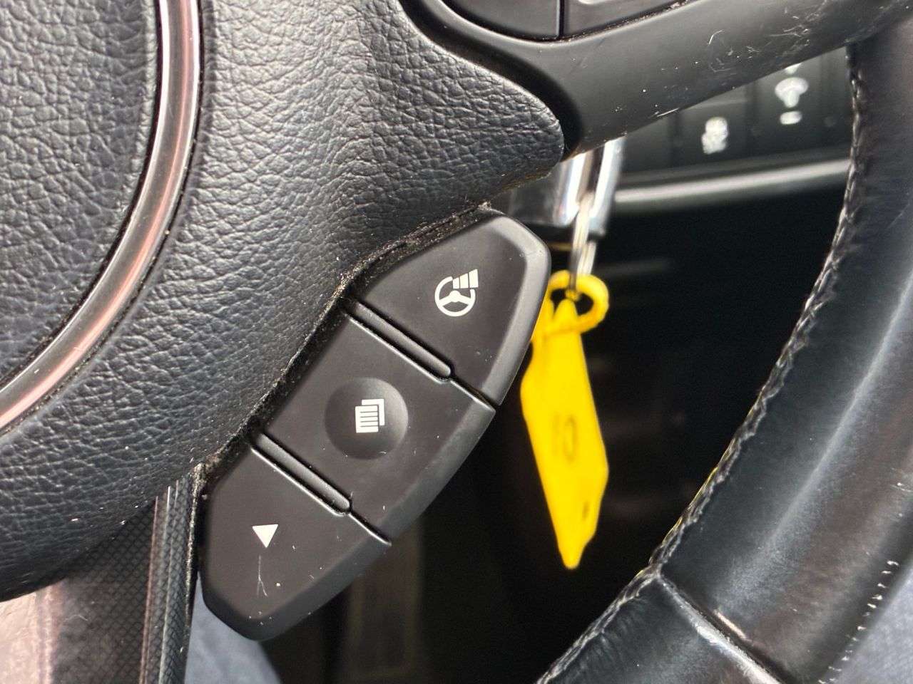 2014 KIA CARENS 2014 KIA CARENS