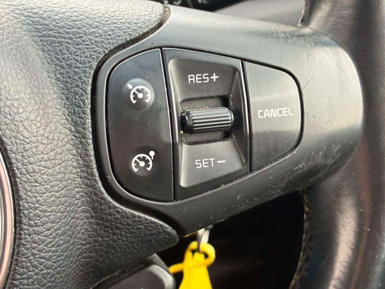 2014 KIA CARENS 2014 KIA CARENS