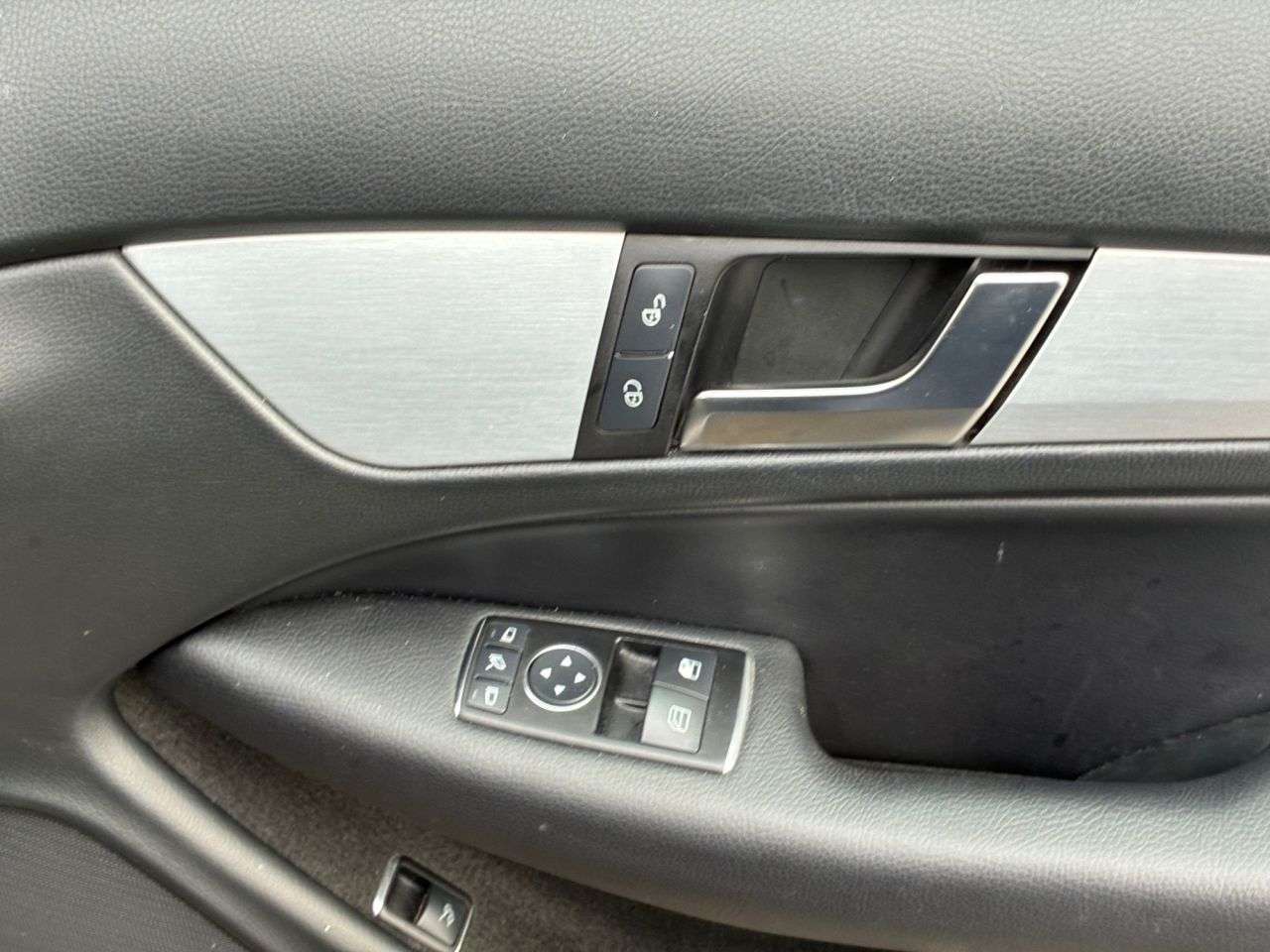 2011 MERCEDES-BENZ C-CLASS 2011 MERCEDES-BENZ C-CLASS