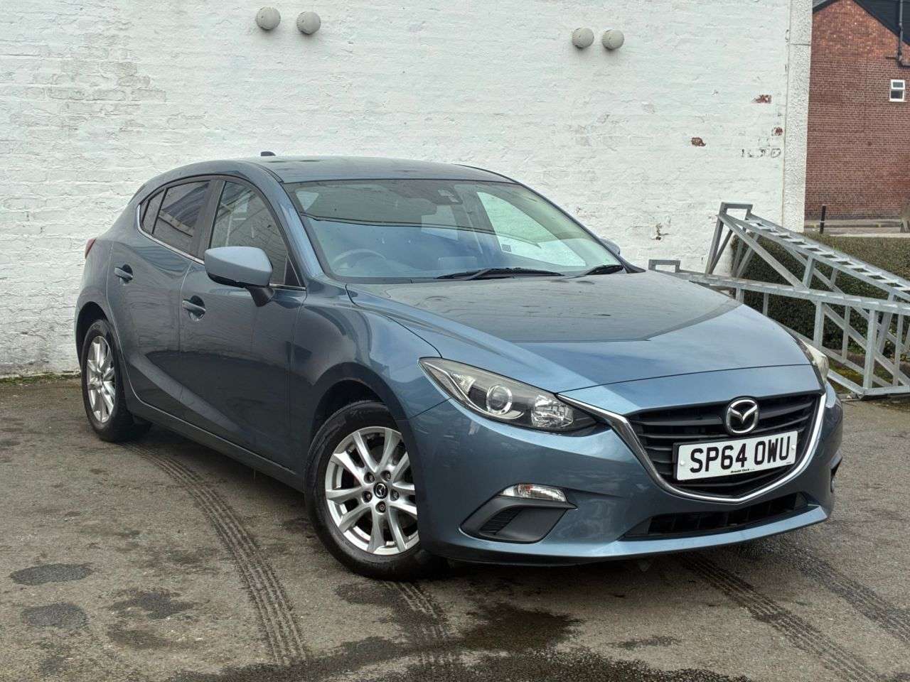 A 2014 MAZDA MAZDA3 2.0 SKYACTIV-G SE Hatchback 5dr Petrol Manual Euro 5 (s/s) (120 ps) COMPREH A 2014 MAZDA MAZDA3 2.0 SKYACTIV-G SE Hatchback 5dr Petrol Manual Euro 5 (s/s) (120 ps) COMPREH