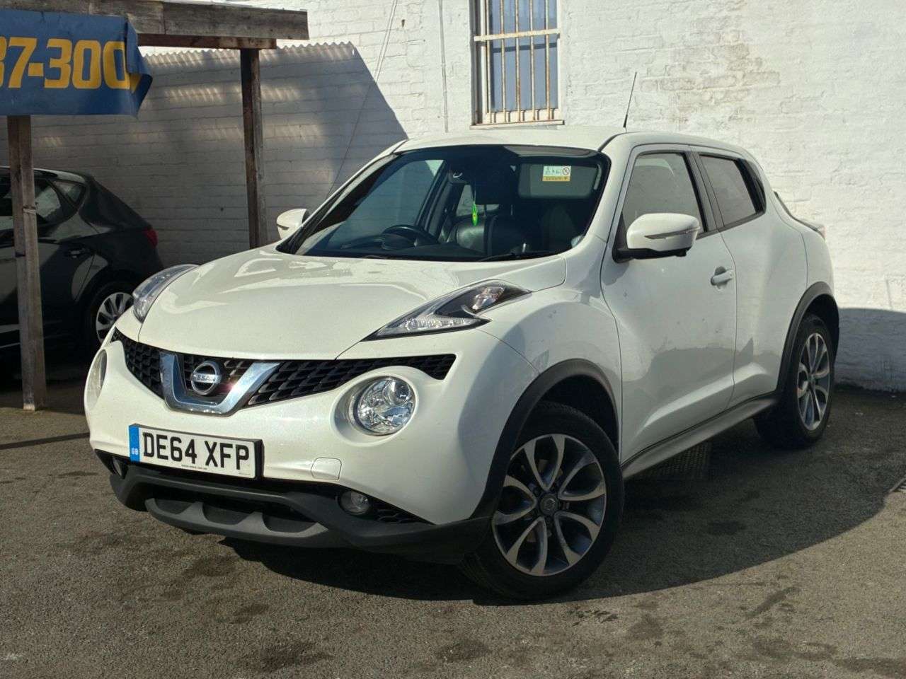 A 2014 NISSAN JUKE 1.5 dCi 8v Tekna SUV 5dr Diesel Manual Euro 5 (s/s) (110 ps) MEDIA,BLUETOOT A 2014 NISSAN JUKE 1.5 dCi 8v Tekna SUV 5dr Diesel Manual Euro 5 (s/s) (110 ps) MEDIA,BLUETOOT