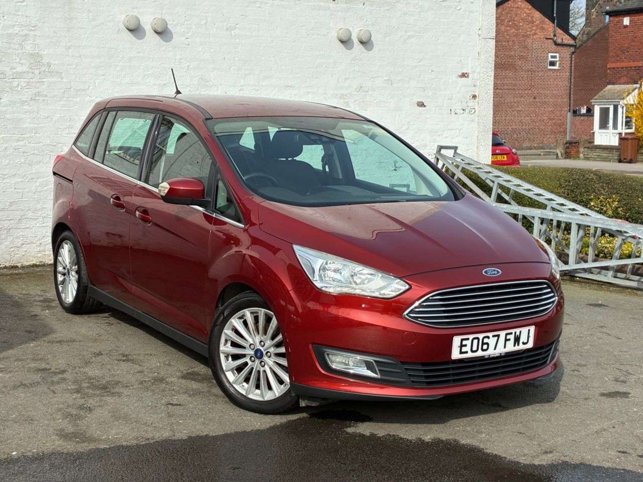 A 2017 FORD GRAND C-MAX 1.0T EcoBoost Titanium MPV 5dr Petrol Manual Euro 6 (s/s) (125 ps) POWER TA A 2017 FORD GRAND C-MAX 1.0T EcoBoost Titanium MPV 5dr Petrol Manual Euro 6 (s/s) (125 ps) POWER TA
