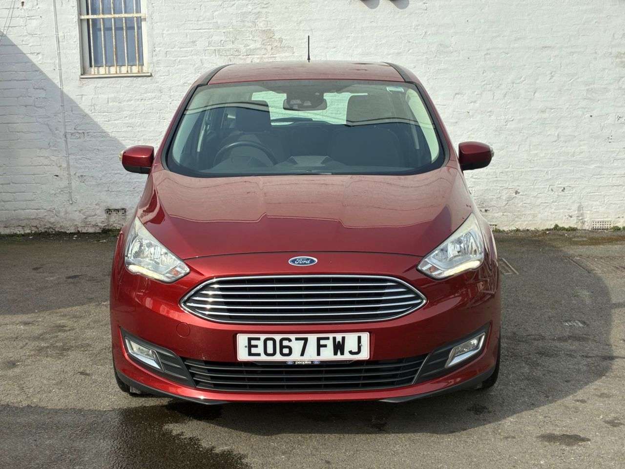 A 2017 FORD GRAND C-MAX 1.0T EcoBoost Titanium MPV 5dr Petrol Manual Euro 6 (s/s) (125 ps) POWER TA A 2017 FORD GRAND C-MAX 1.0T EcoBoost Titanium MPV 5dr Petrol Manual Euro 6 (s/s) (125 ps) POWER TA